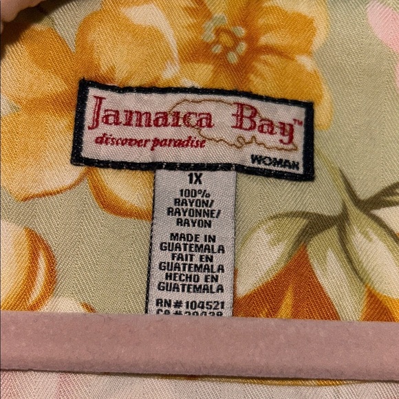 Tropical Floral Womens Shirt - Picture 2 of 5